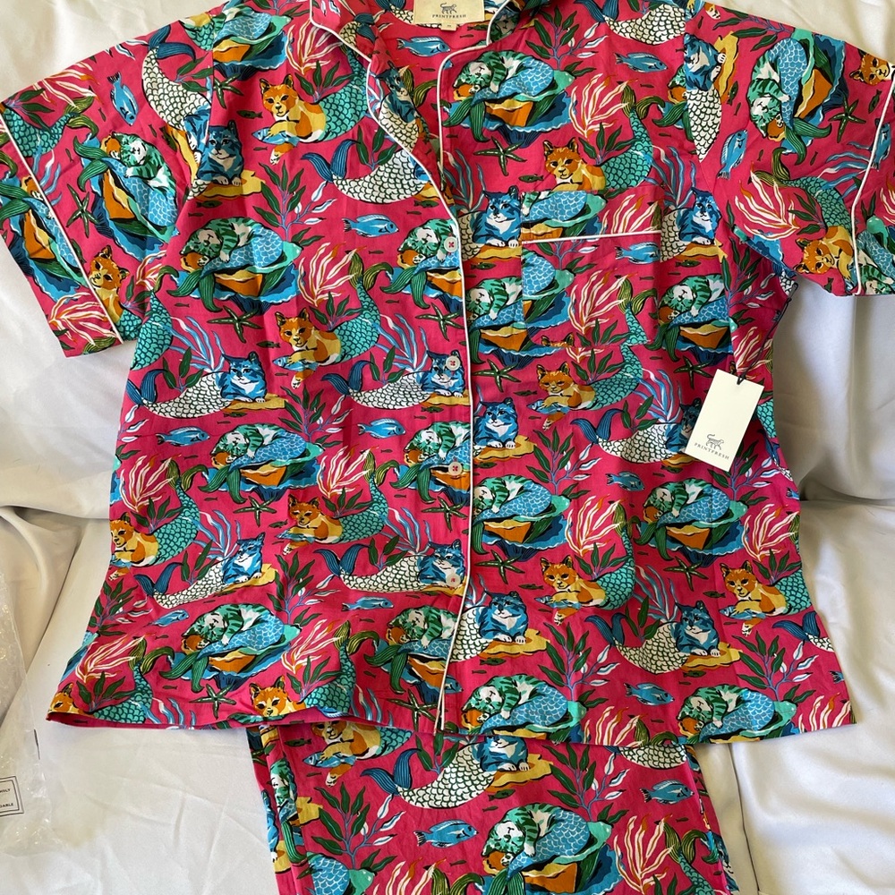 NWT! Printfresh Meowing Mermaids PJ Set in 2X